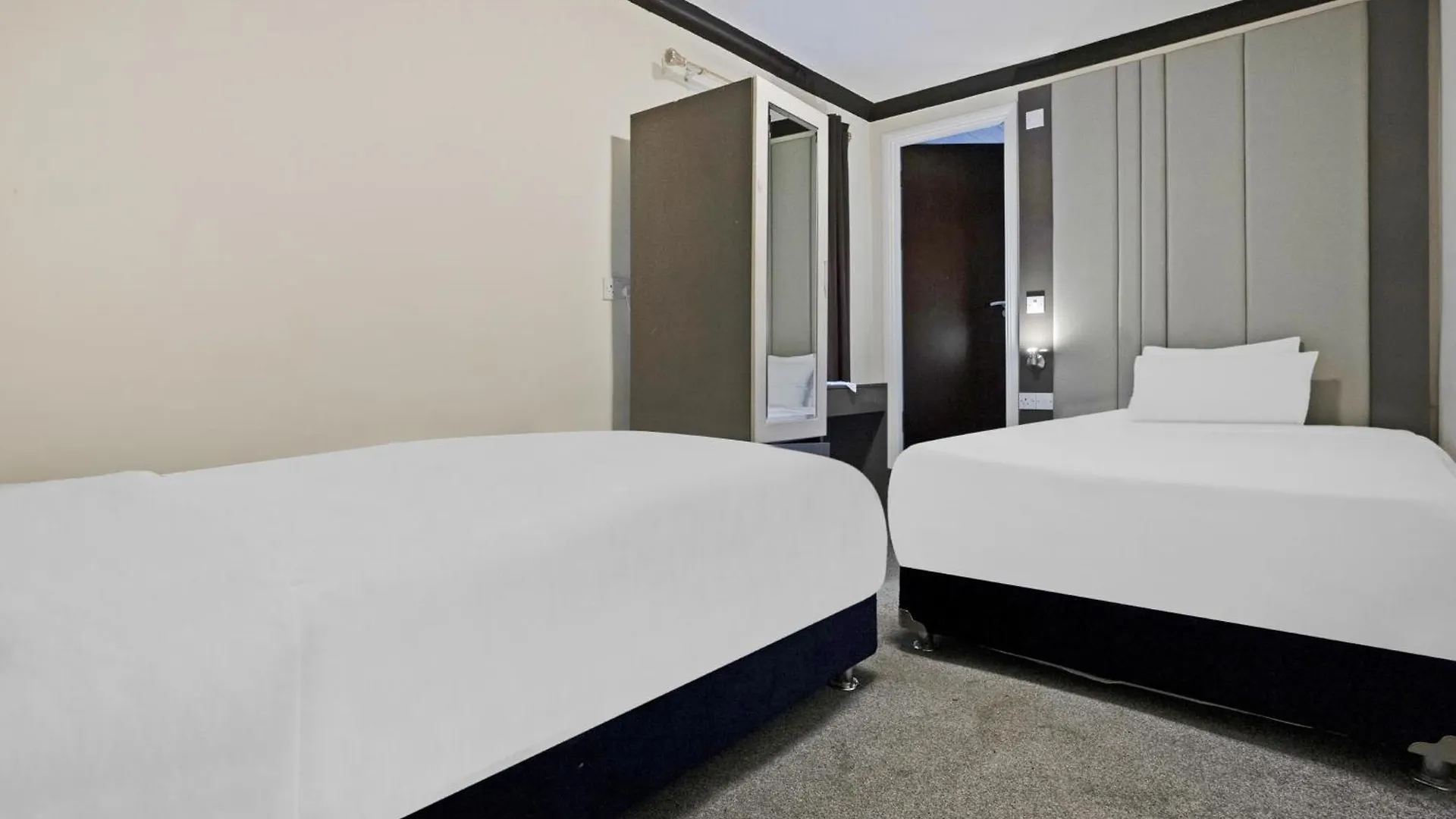 Oyo The Baltimore Hotel Middlesbrough